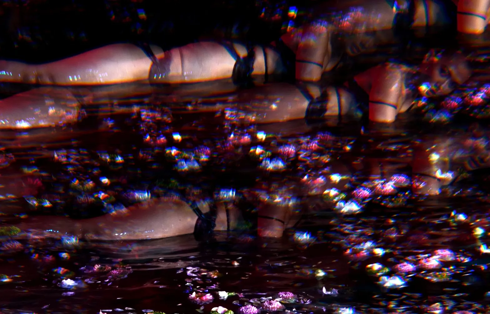 yuniVERSE — back2me - yuniVERSE · frame 02 · Lloyd Galbraith