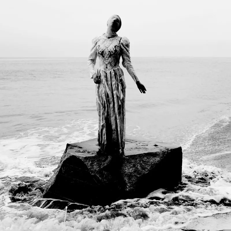 Distilled Utopia — Distilled Utopia · frame 17 · Lloyd Galbraith